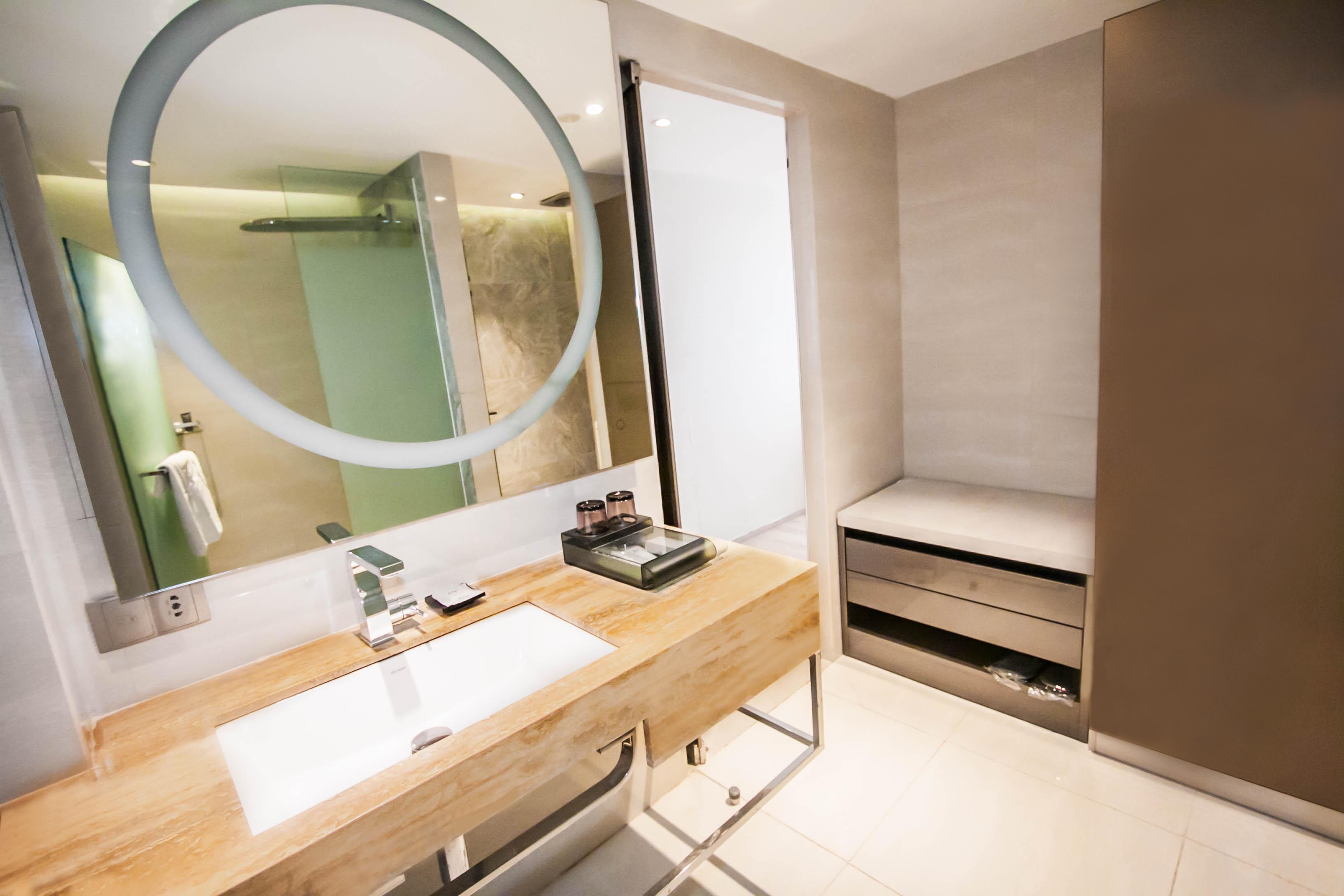 Hotel Xyz Таклобан Екстериор снимка