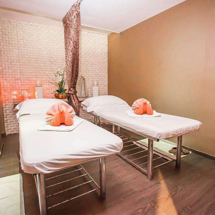 Hotel Xyz Таклобан Екстериор снимка