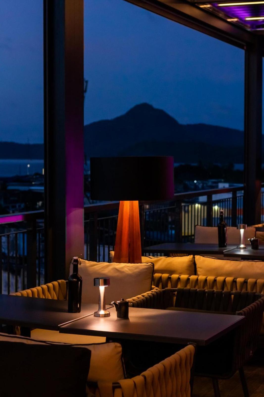 Hotel Xyz Таклобан Екстериор снимка